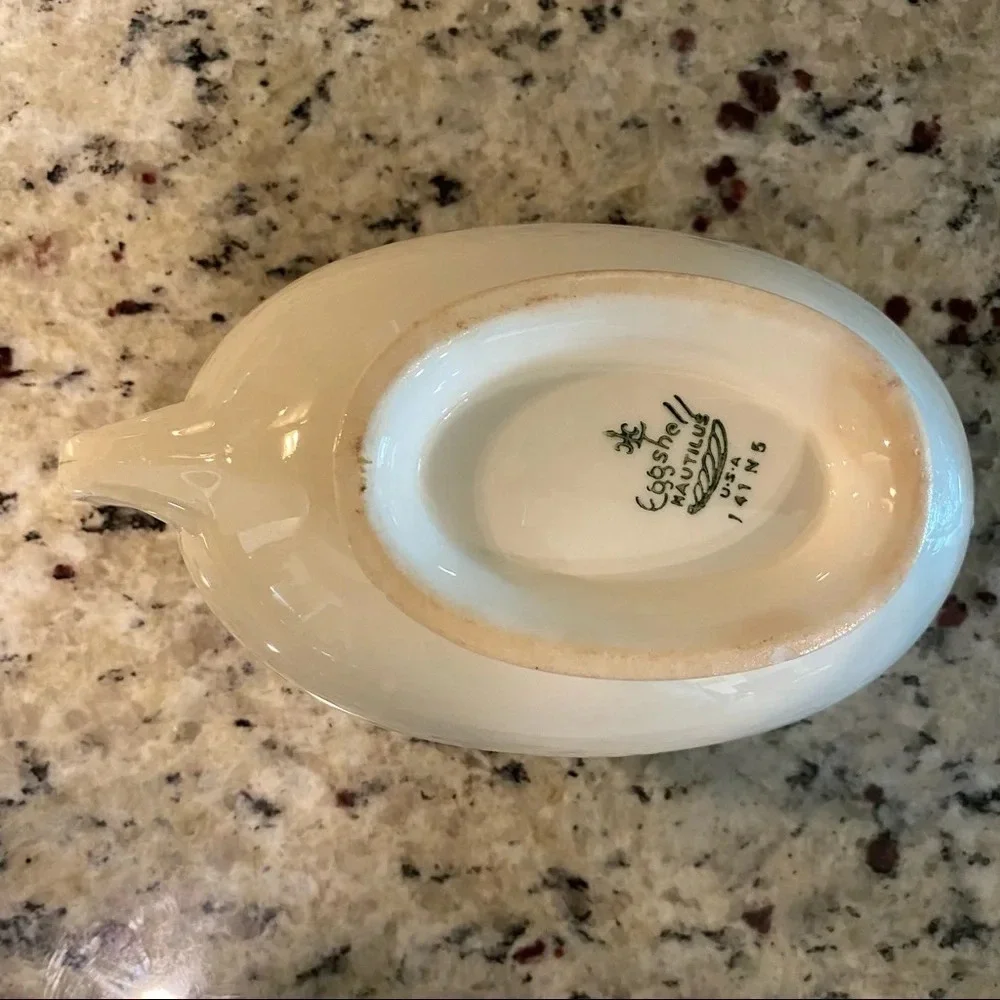 Eggshell Nautilus Gravy Boat